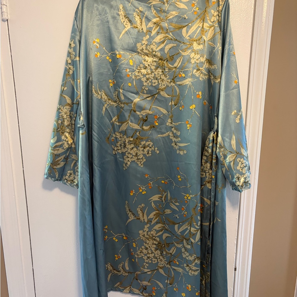 Silky Floral Robe in Sky Blue - Picture 2 of 3